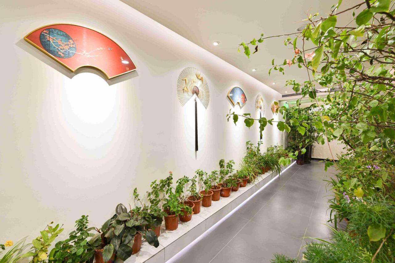 Xingshe Alley Courtyard Hotel Beijing Wangfujing Forbidden City Branch - Breakfast Included & English Speaking Reception & Free Wifi And Laundry Room & Hutong Culture & Cat-Keeping & Flower-Growing Terrace & One Day Tour Service & Free Coffee מראה חיצוני תמונה
