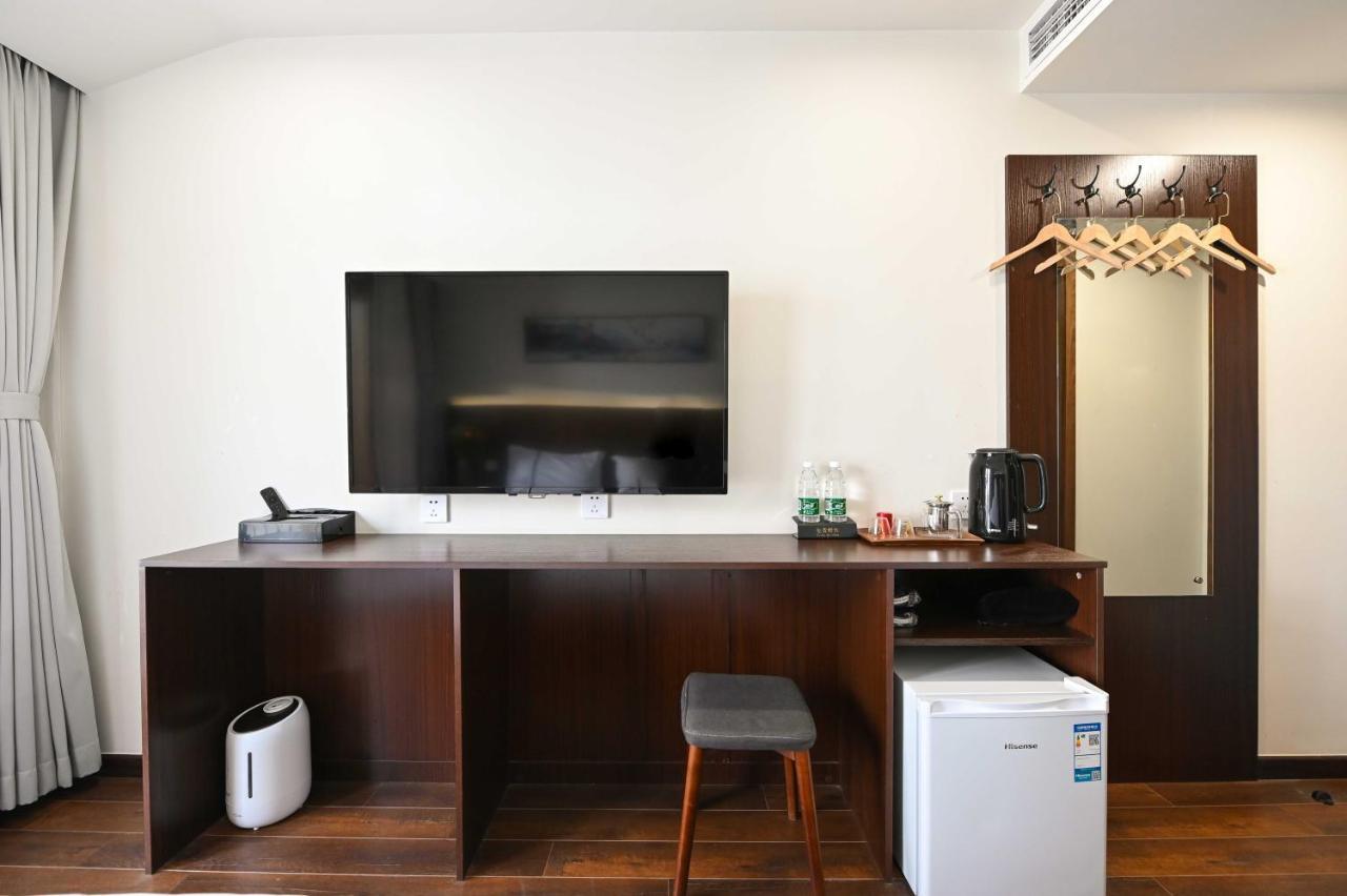 Xingshe Alley Courtyard Hotel Beijing Wangfujing Forbidden City Branch - Breakfast Included & English Speaking Reception & Free Wifi And Laundry Room & Hutong Culture & Cat-Keeping & Flower-Growing Terrace & One Day Tour Service & Free Coffee מראה חיצוני תמונה