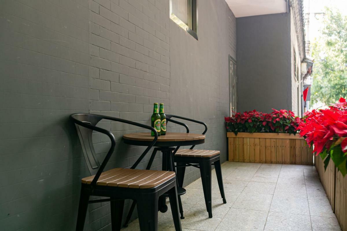 Xingshe Alley Courtyard Hotel Beijing Wangfujing Forbidden City Branch - Breakfast Included & English Speaking Reception & Free Wifi And Laundry Room & Hutong Culture & Cat-Keeping & Flower-Growing Terrace & One Day Tour Service & Free Coffee מראה חיצוני תמונה